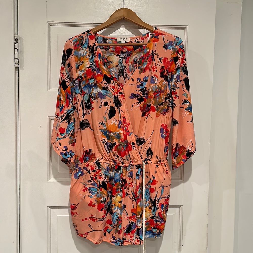 Beautiful, fun + flirty romper. Perfect for girls weekend in Miami or Tulum🌴☀️